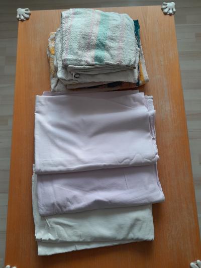 Klasická prostěradla + staré ručníky