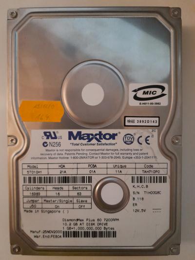 starší 10 Gb pevný disk Maxtor do počítače