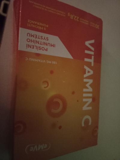 Vitamin C expirace 08/22