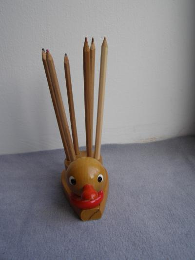 Dřevěná kachnička - stojánek na tužky + nové tužky
