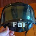 Daruji  helmu FBI pro děti