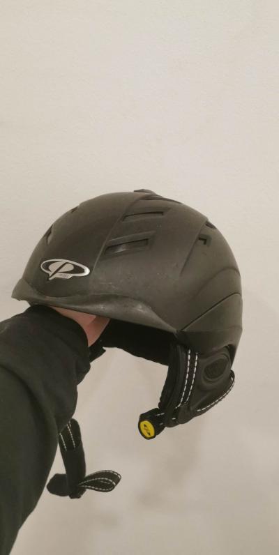 Pánská helma na lyže velikost 58-60