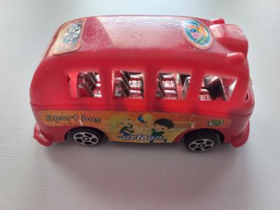 Autíčko autobus červené