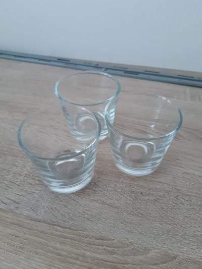 3 sklenice
