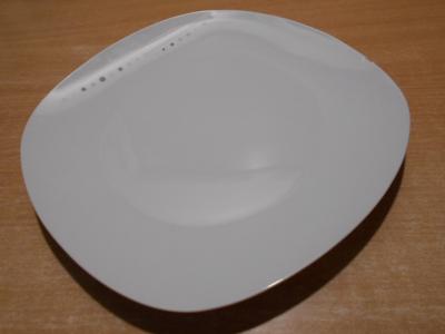 Mělký talíř porcelán