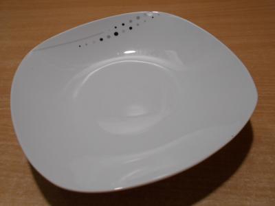 Hluboký talíř porcelán