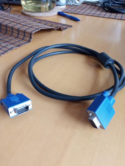 VGA kabel k monitoru