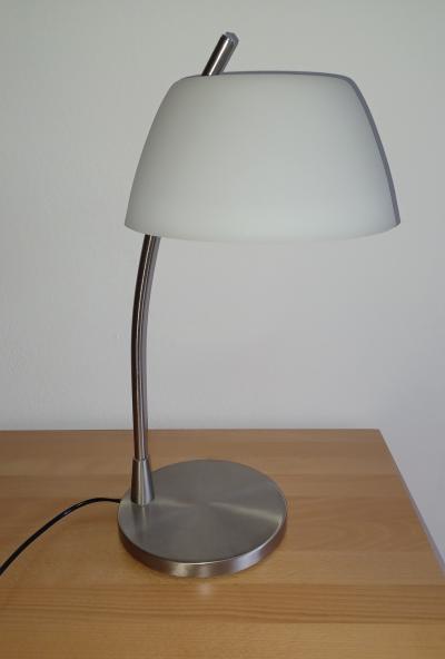 Stolní lampa - nutná oprava