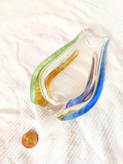 Skleněná váza z hutního skla