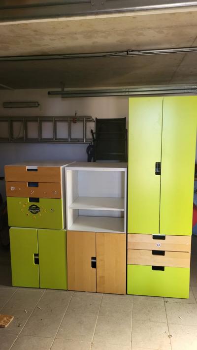 Krásný nábytek IKEA vhodný do dětského pokoje