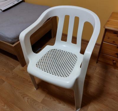 Plastová židle 2x