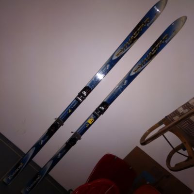Daruji pánské lyže Dynastar + lyžáky