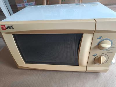 Mikrovlnka Luxtronic