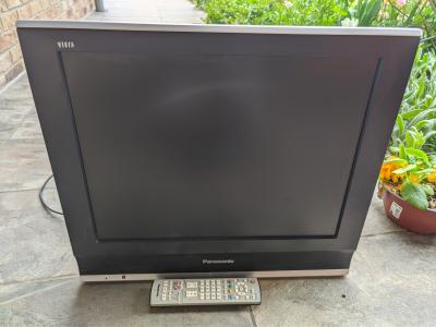 Starší LCD televize