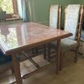 Jídelní stůl + 4 židle