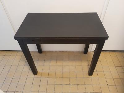 Černý stůl IKEA