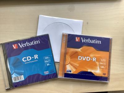 prázdné CD a DVD