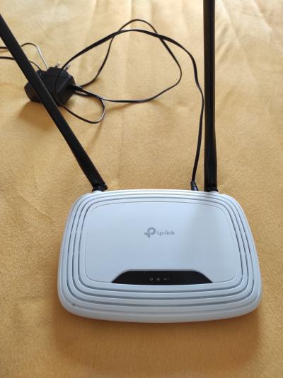 wifi router tp-link, model: TL-WR841N