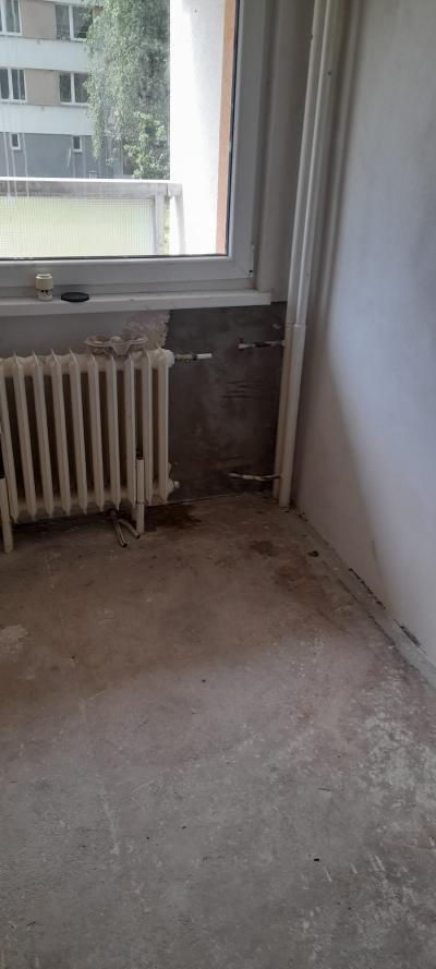 4ks litinových radiátorů