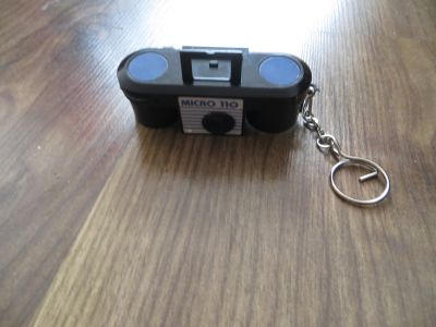 Starší klíčenka tvar fotoaparát