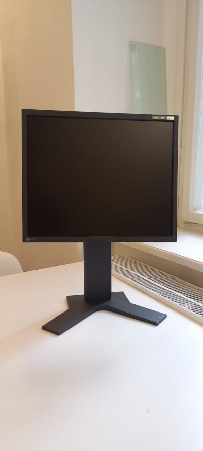 LCD monitor