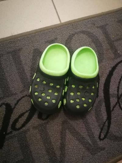 Crocs vel. 25