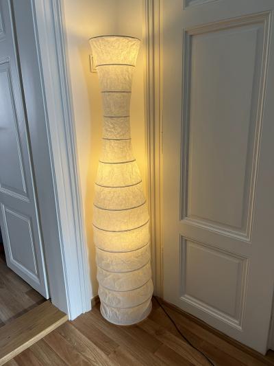 Ikea lampa s papírovým stínidlem