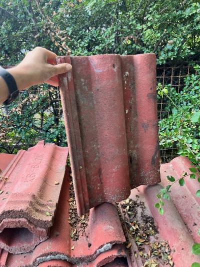 daruji střešní tašky