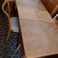 Rozkládací stůl a židle (4 ks)