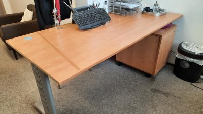 Kancelářský nábytek