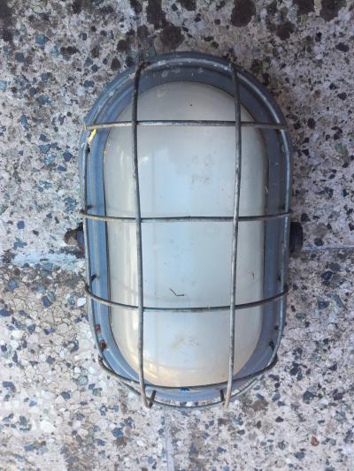 Svítidla s mřížkou