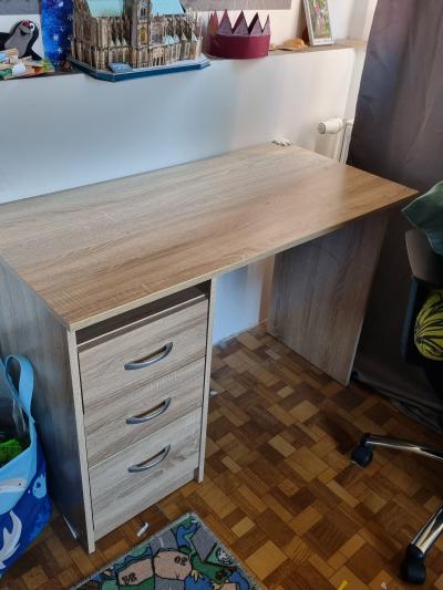 Psací stůl, 2xmatrace 80x200