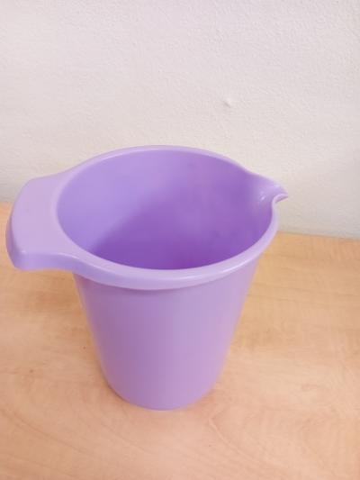 Plastový kelímek 1 Litr