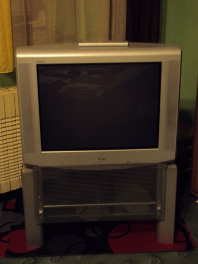 Televize SONY Trinitron  KV-29LS35K vč. televizního stolku