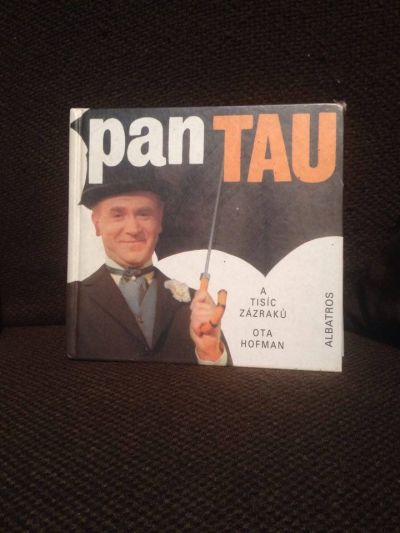 kniha PAN TAU