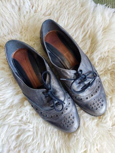 Kožené boty Clarcs 38