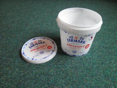 Kbelíčky od jogurtu s víčky a uchy litrové