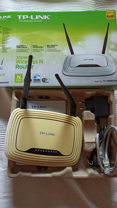 WiFi router TP-Link TL-WR841ND - plně funkční