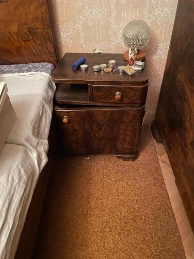 Starožitný nábytek