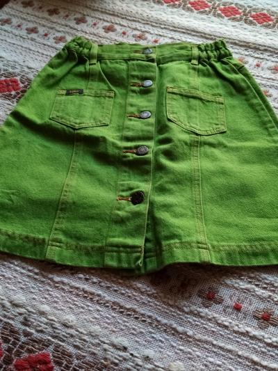 zelená džínová sukně asi 134