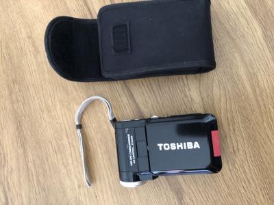 Starší videokamera Toshiba