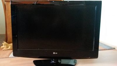 Televize LG, 82 cm