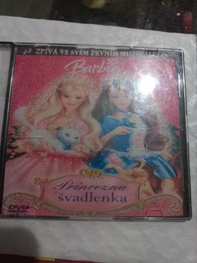 DVD Barbie princezna svadlenka