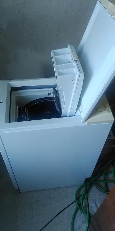 Pračka s nutností opravy Whirlpool AWG 680