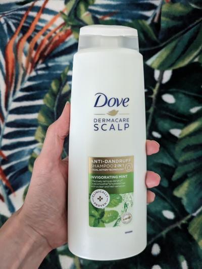 Šampon proti lupům Dove