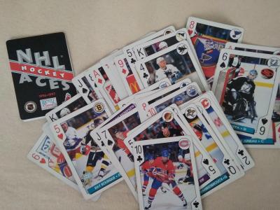 Hrací karty s hokejisty NHL
