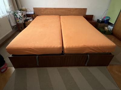 Manželská postel 210x200