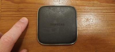 bezdrátová nabíječka Samsung