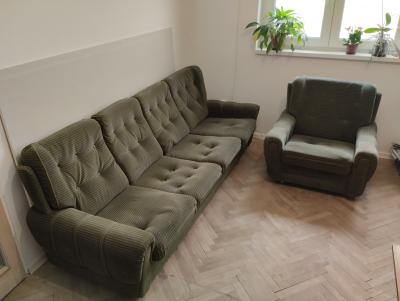 sedací soupravu (sedačka + křesla)