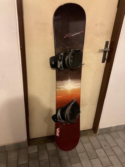 snowboard